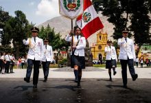 Desfile cívico escolar por Fiestas Patrias en Chosica