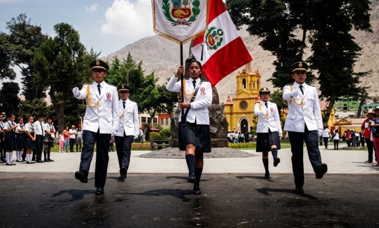 Desfile cívico escolar por Fiestas Patrias en Chosica