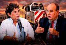Susel Paredes hablando en una entrevista sobre el destino de los trenes de la gestión López Aliaga