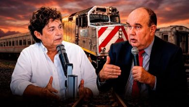 Susel Paredes hablando en una entrevista sobre el destino de los trenes de la gestión López Aliaga
