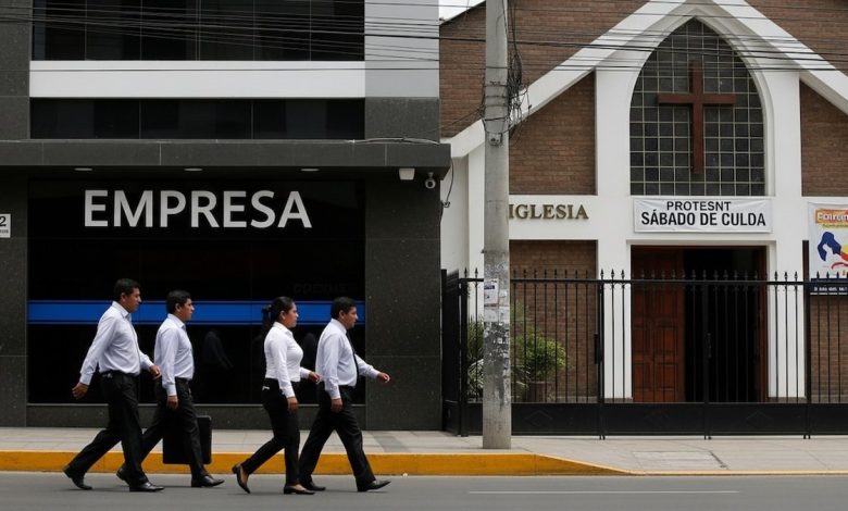 Gobierno de Keiko Fujimori observa ley del sábado no laborable