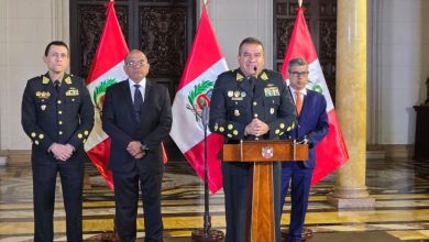 Óscar Arriola renuncia como comandante general de la PNP