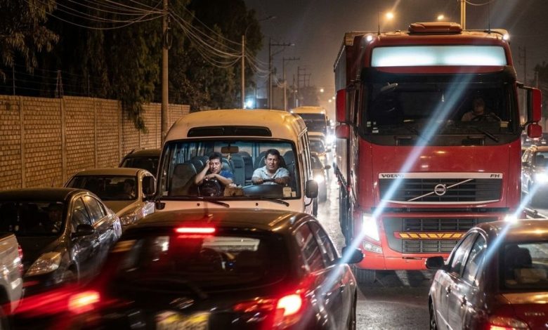 Tráfico intenso en Carretera Central: congestión de horas
